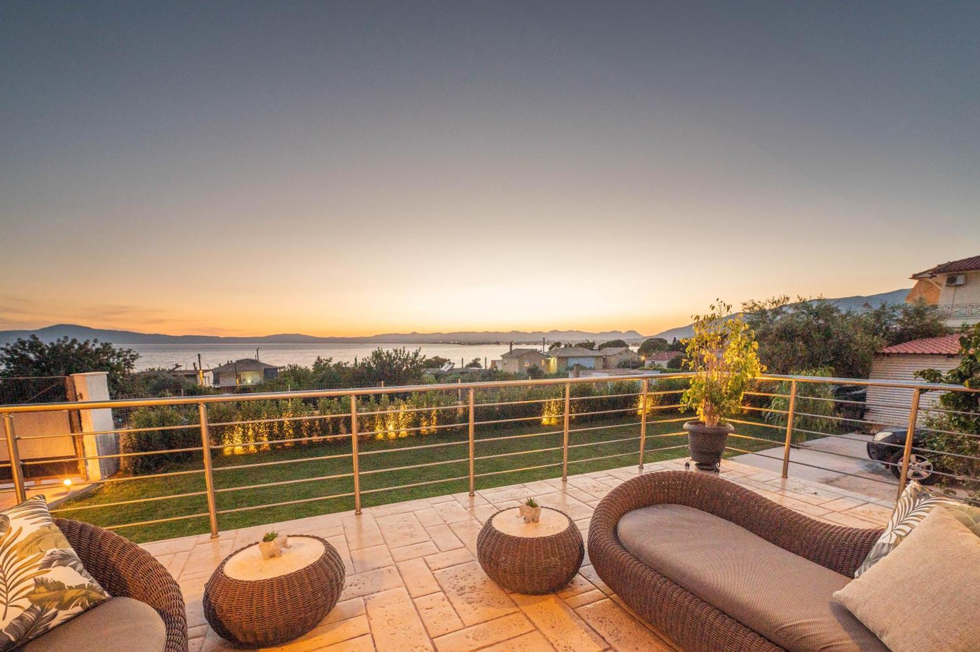 カラマタ Thea Seaview Luxury Livingヴィラ エクステリア 写真