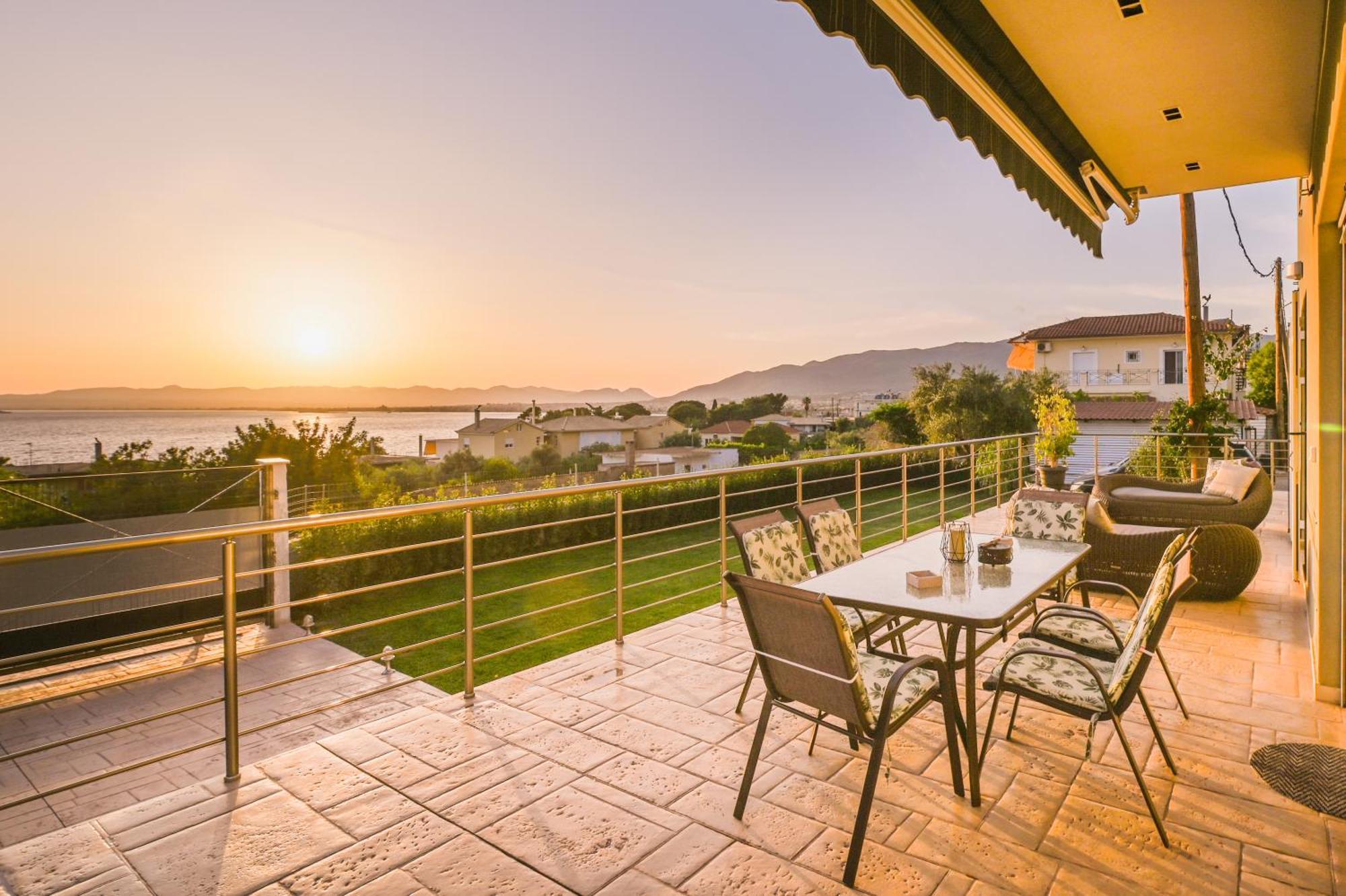 カラマタ Thea Seaview Luxury Livingヴィラ エクステリア 写真