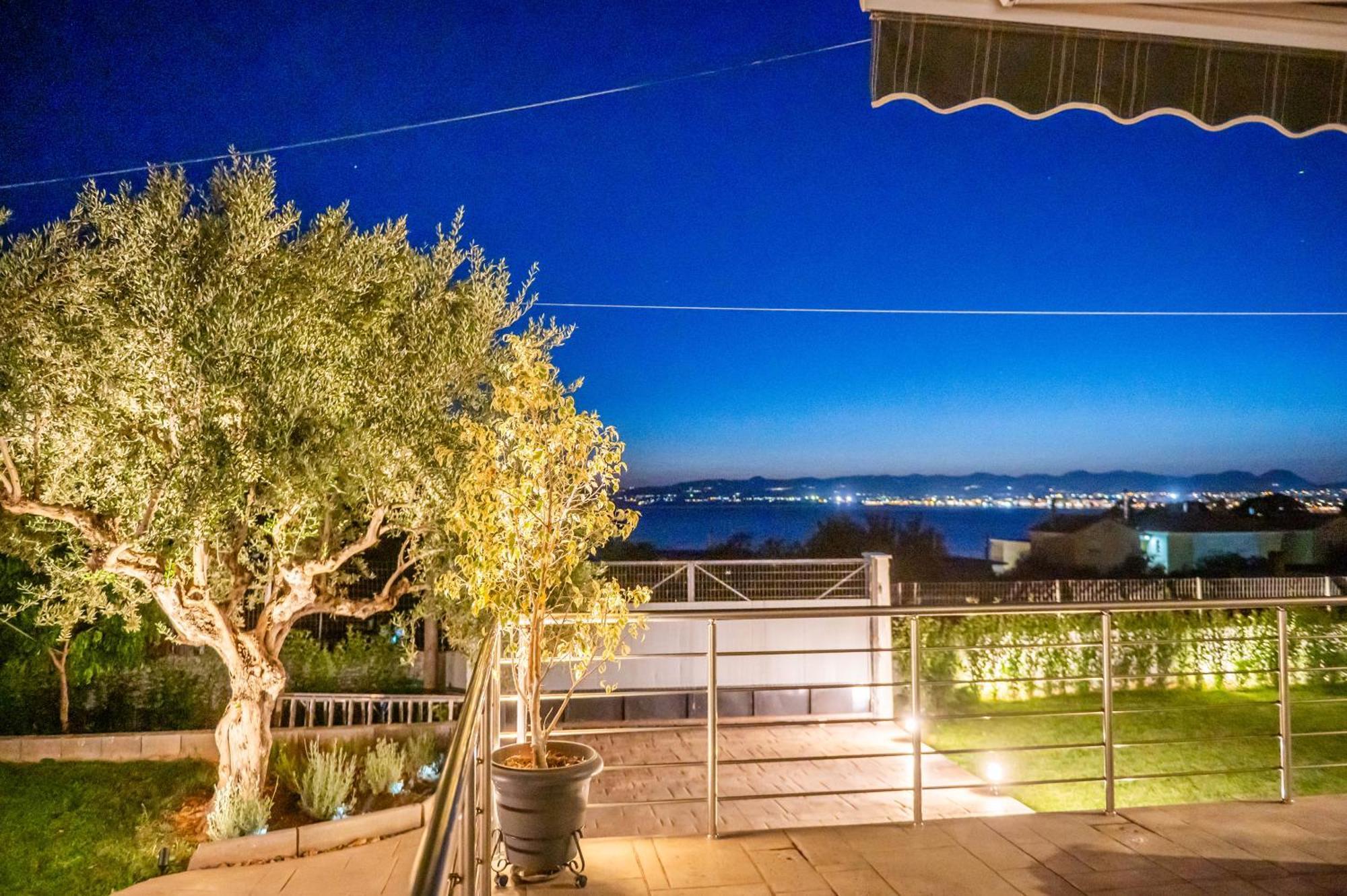 カラマタ Thea Seaview Luxury Livingヴィラ エクステリア 写真